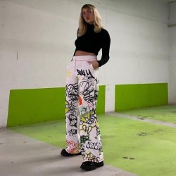 Calça Destruída Rasgada em Buracos Moda Feminina